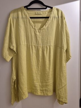 Cut Loose Linen Top – Pale Yellow – Style 4206303 – Size S/M